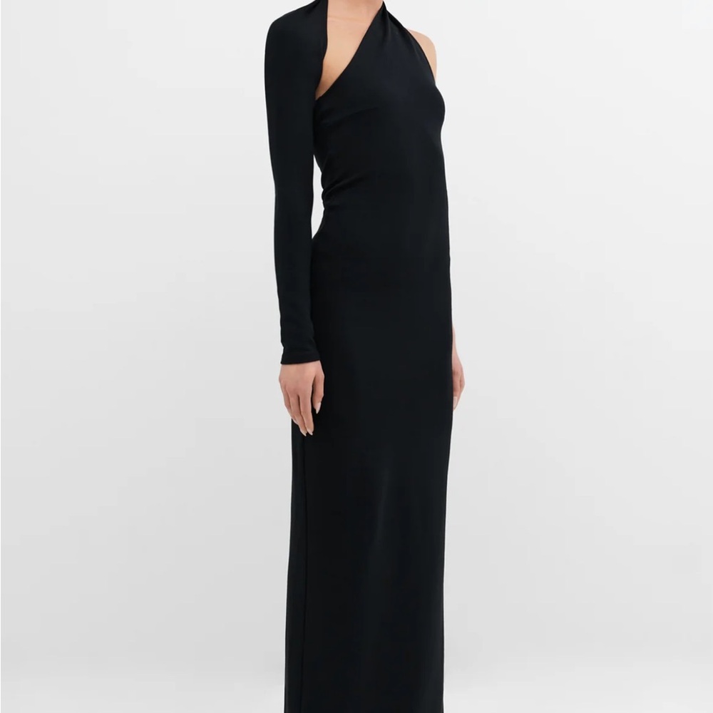 Chic Black One-Shoulder Maxi Dress
